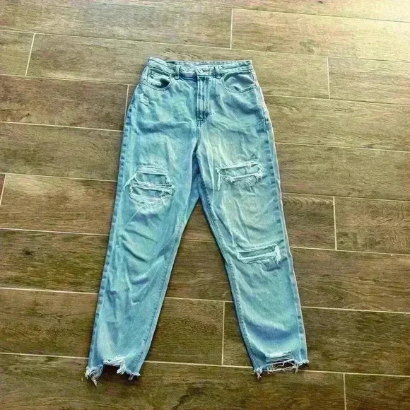 American Eagle AE Curvy Mom Jean #2292 6R Denim Frayed Distressed - Picture 1 of 9
